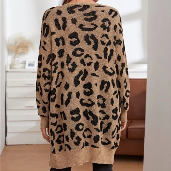 SOFTEST EVER leopard cheetah print cardigan tan - Picture 3 of 3